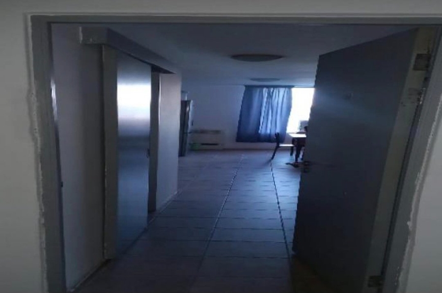 1 Bedroom Property for Sale in Zonnebloem Western Cape
